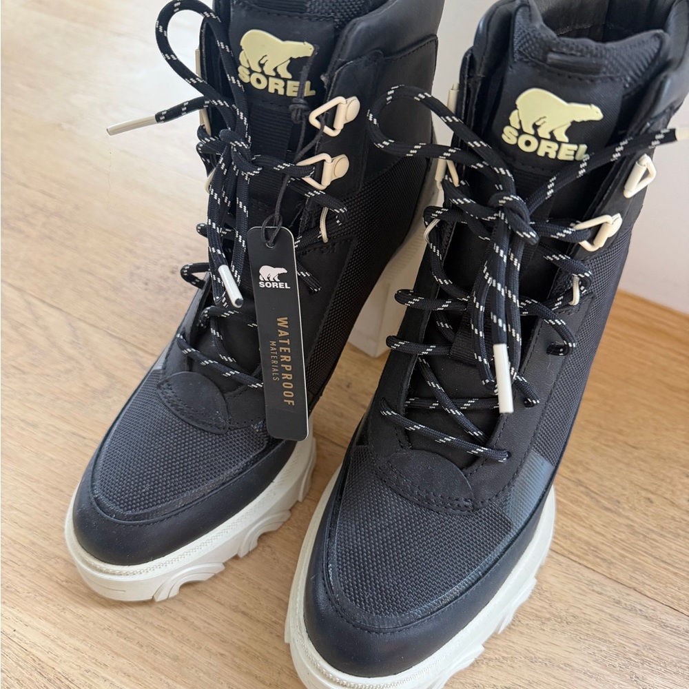 Sorel Black and White Lace-Up Boots with Neon Accents - Picture 2 of 4